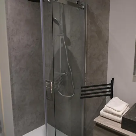 לינה וארוחת בוקר Gewoon